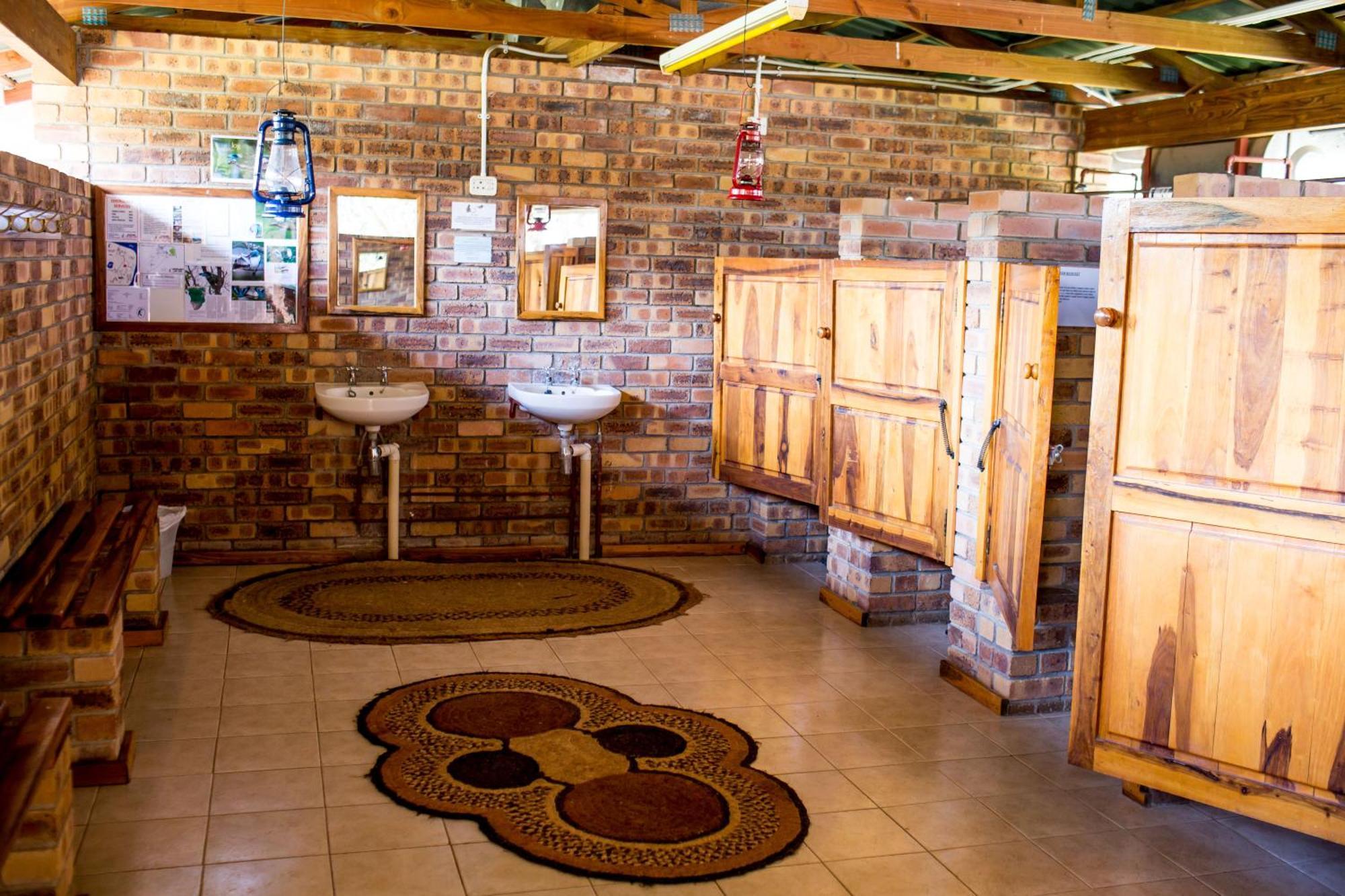 Woodlands Stop Over And Lodge Francistown Extérieur photo