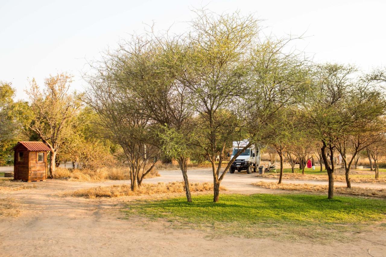 Woodlands Stop Over And Lodge Francistown Extérieur photo