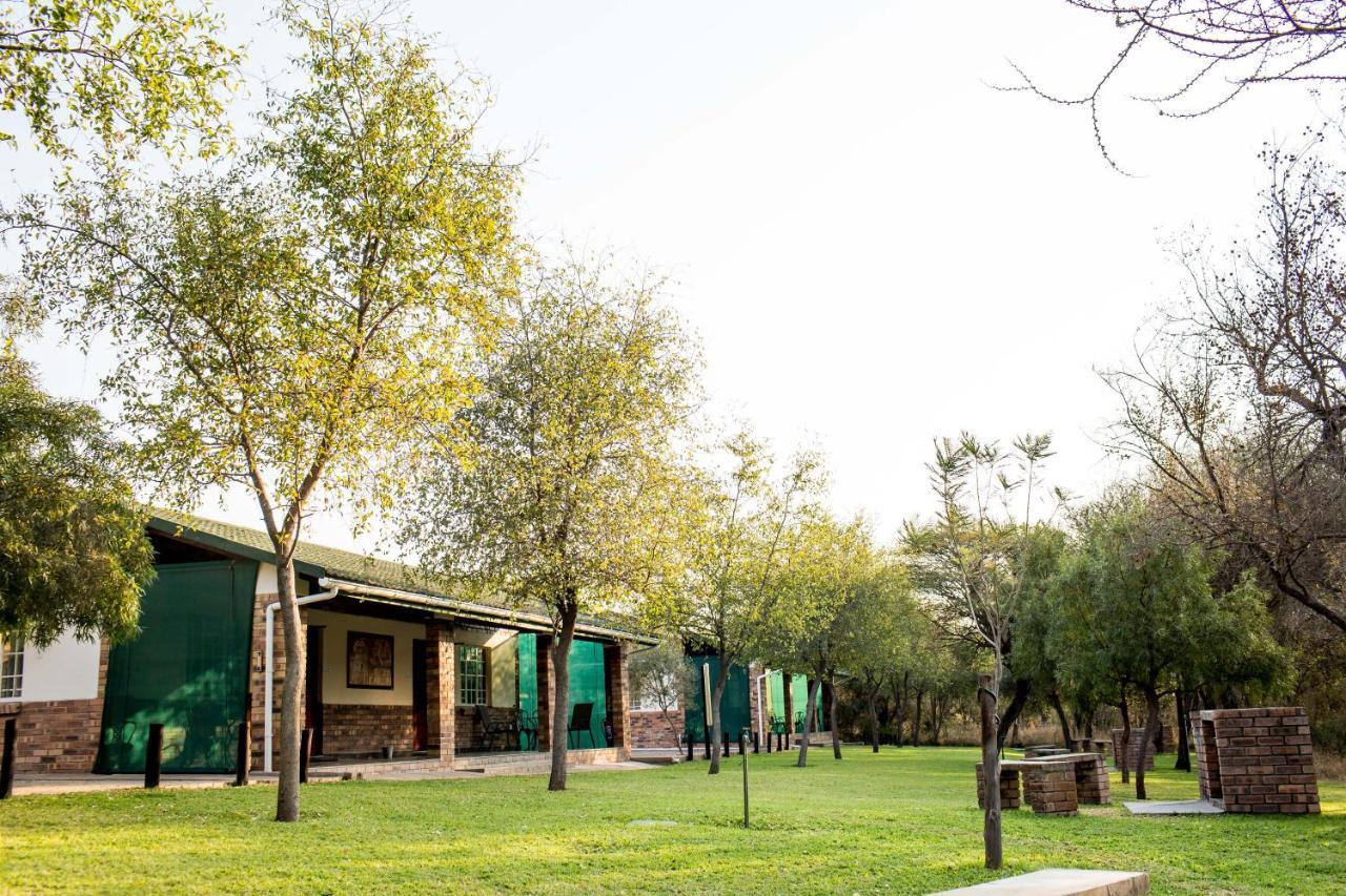 Woodlands Stop Over And Lodge Francistown Extérieur photo